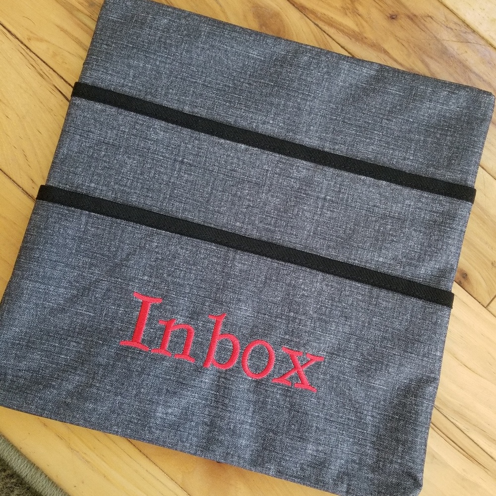 Thirty-One Gifts Wall Together Pocket Board